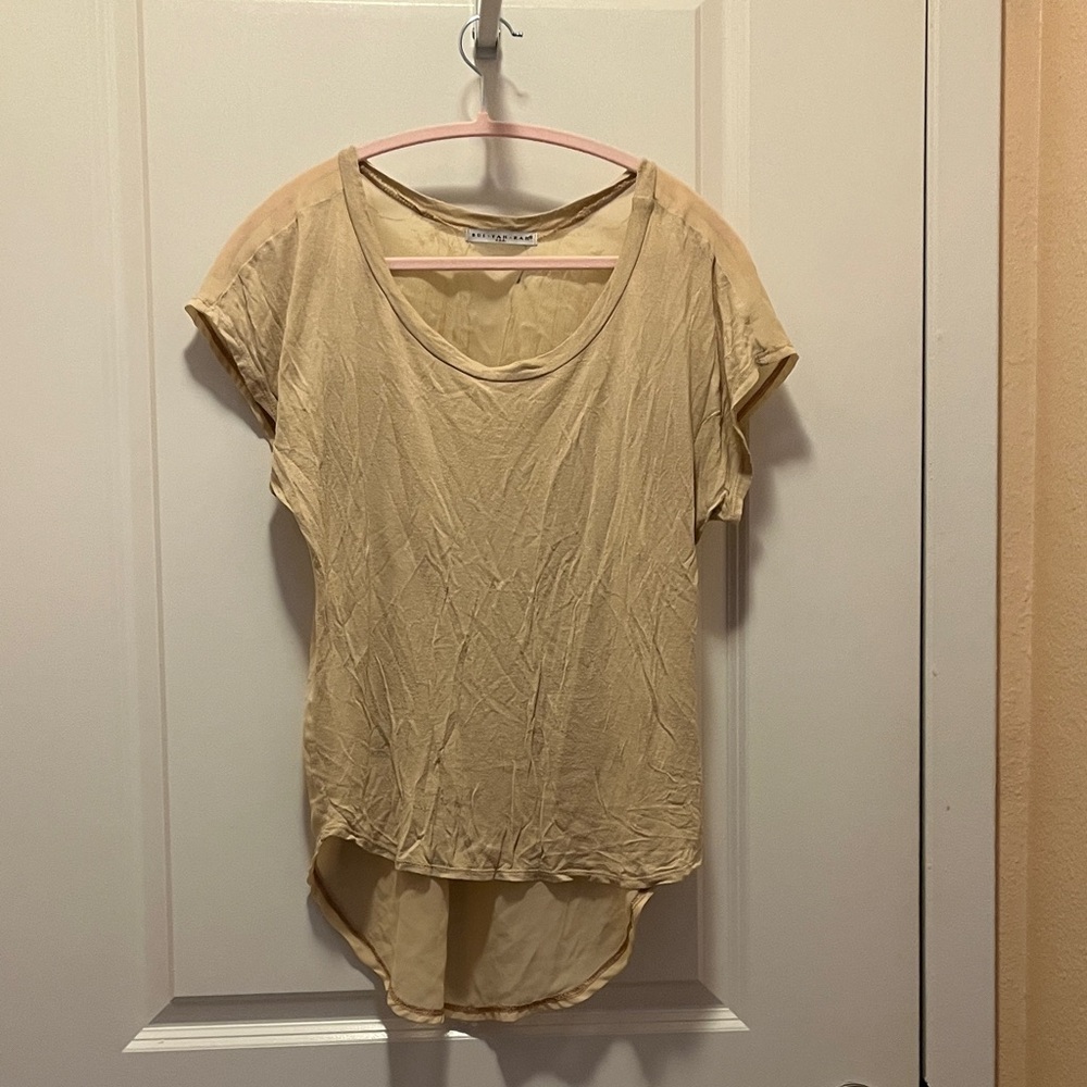 Bui Yah Kah Beige Short Sleeve Women's Tee